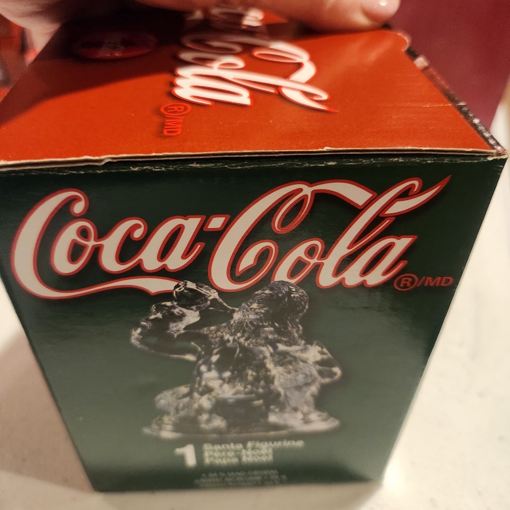 Coke-Cola Clear Glass Santa Claus Figurine - Picture 11 of 11